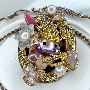 Handmade Freshwater Metallic Pink Flameball Pearl Character Pendant Brooch 🌺❤️⭐️